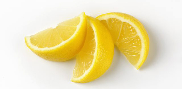 Дольки лимона