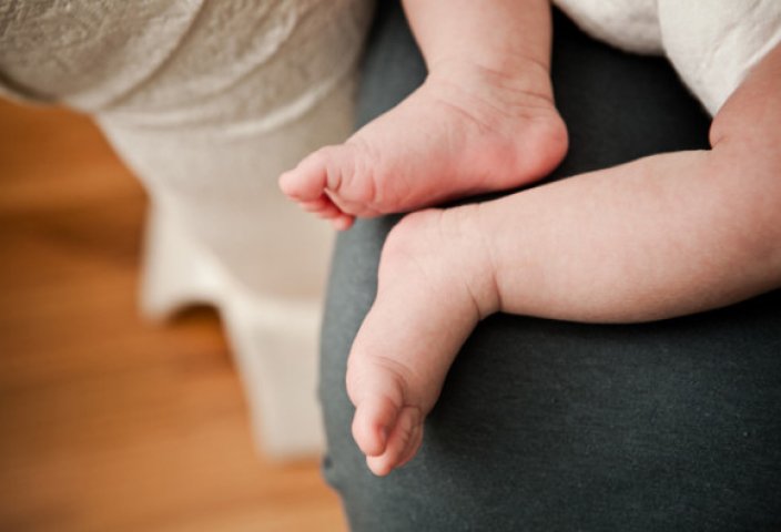 Нарушения тазобедренного сустава у новорожденных детей