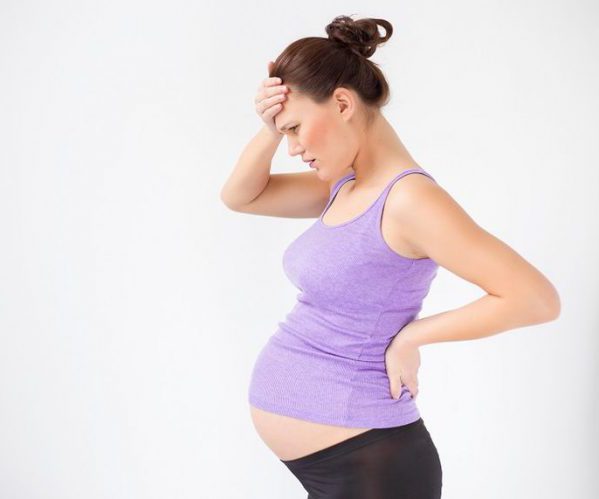 Опасно ли появление эритроцитов в моче при беременности